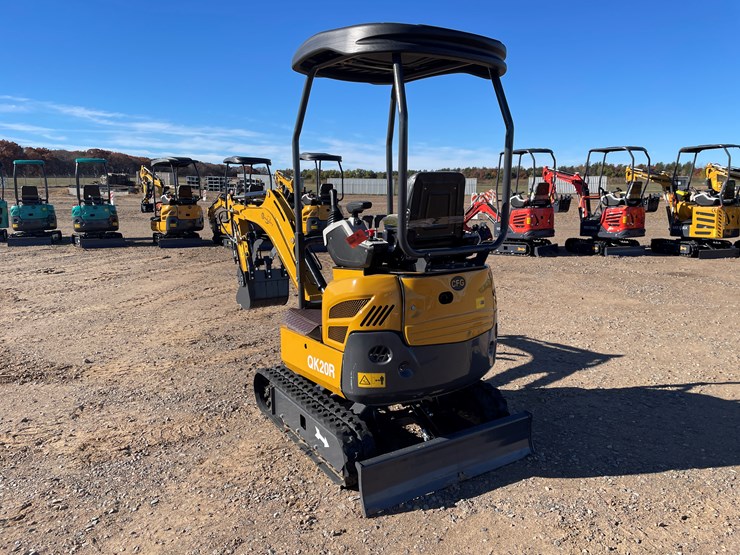 #9274-•-unused-2025-cfg-mini-excavator-image-2