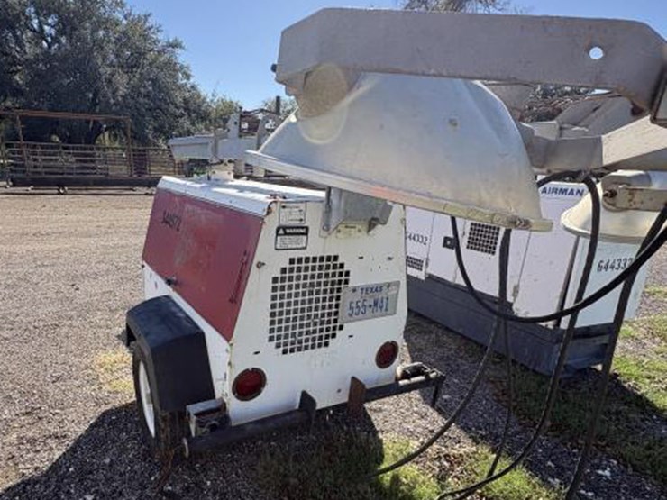 #49-•-allmand-telescoping-towable-light-tower-image-6