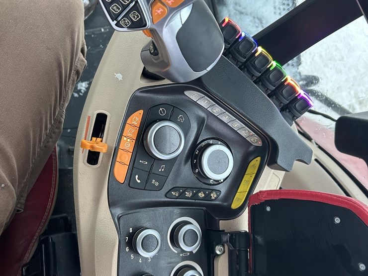 2022-case-ih-magnum-340-image-58