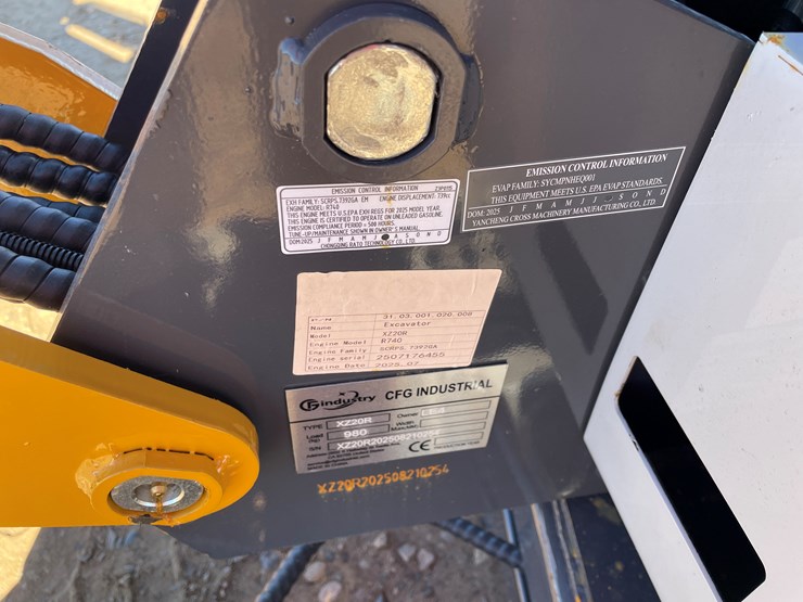 #9285-•-unused-2025-cfg-mini-excavator-image-9