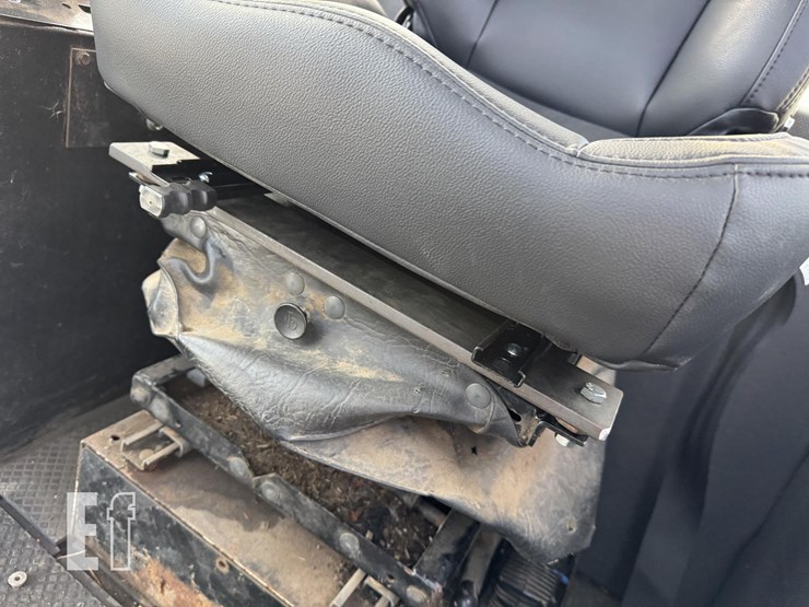 j-i-case-2290-image-52