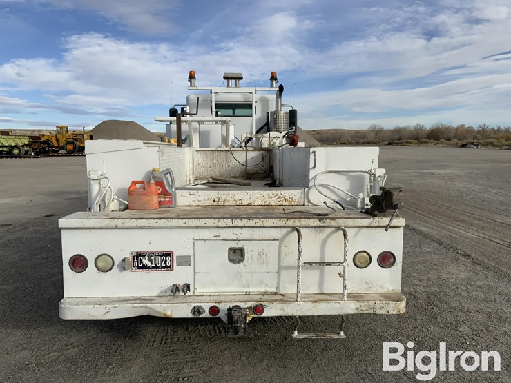freightliner-coronado-132-image-6