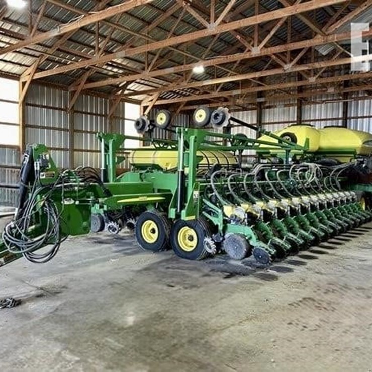 2014 JOHN DEERE DB60