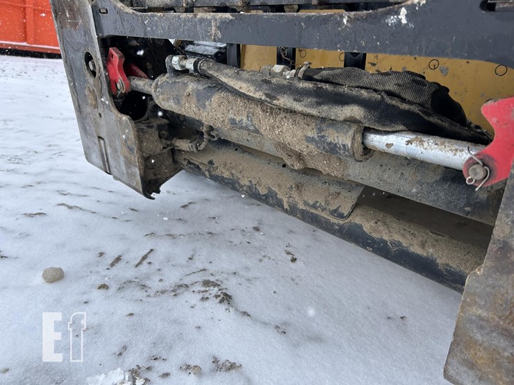 caterpillar-259d-image-39