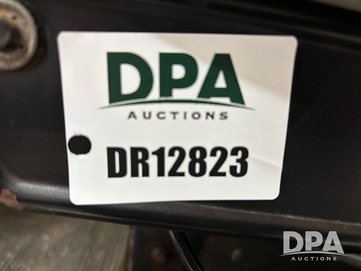 international-4900-image-65