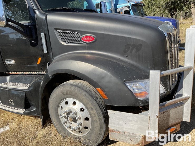2014-peterbilt-579-image-15