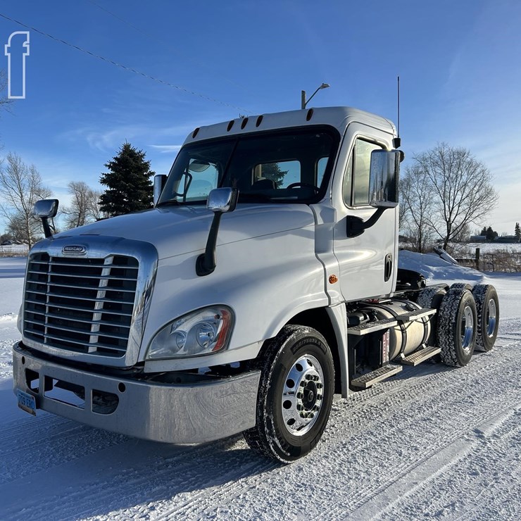 2018 FREIGHTLINER CASCADIA 125