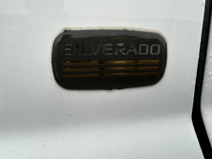 2003-chevrolet-silverado-pickup-image-14