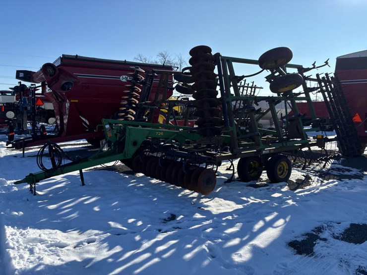 john-deere-726-image-2