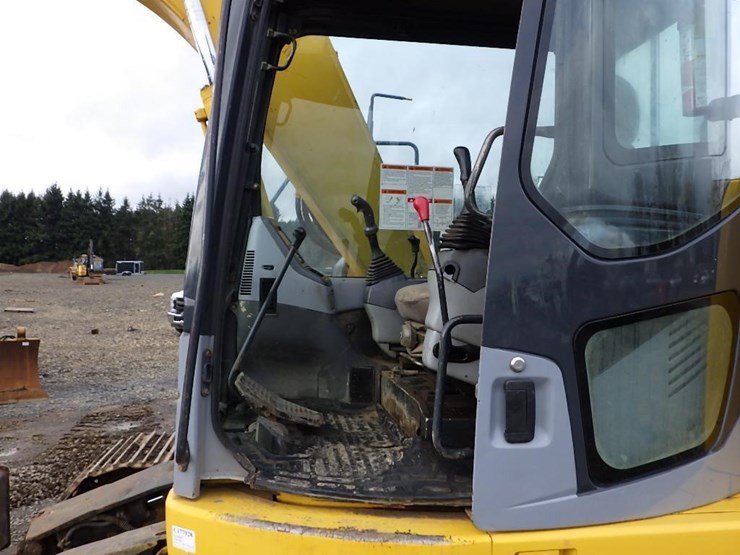 komatsu-pc138us-lc-2-image-23