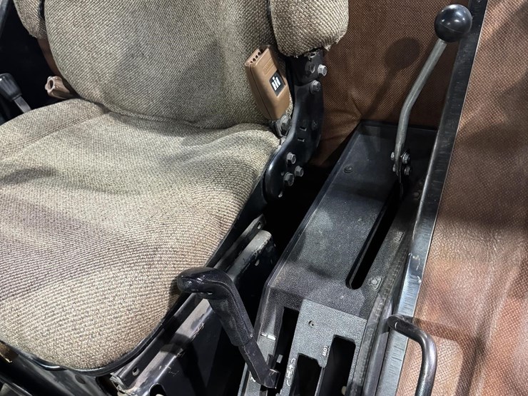 international-986-image-26