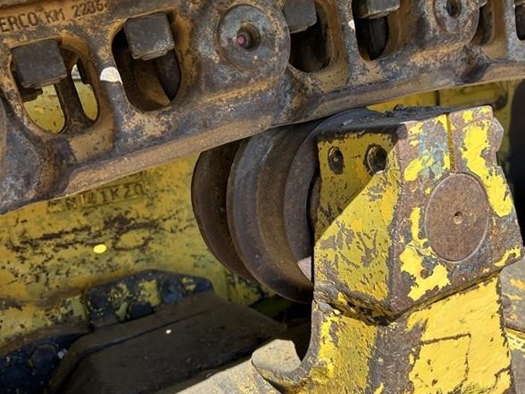 komatsu-d65ex-12-image-37