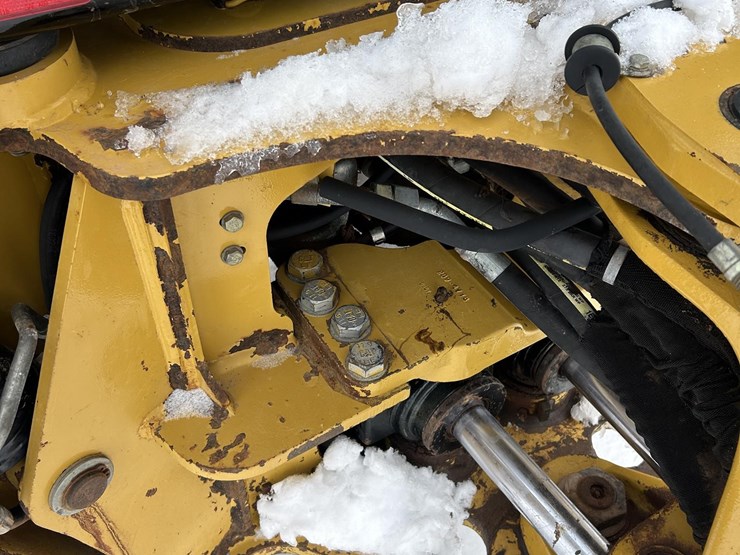 caterpillar-420e-image-32