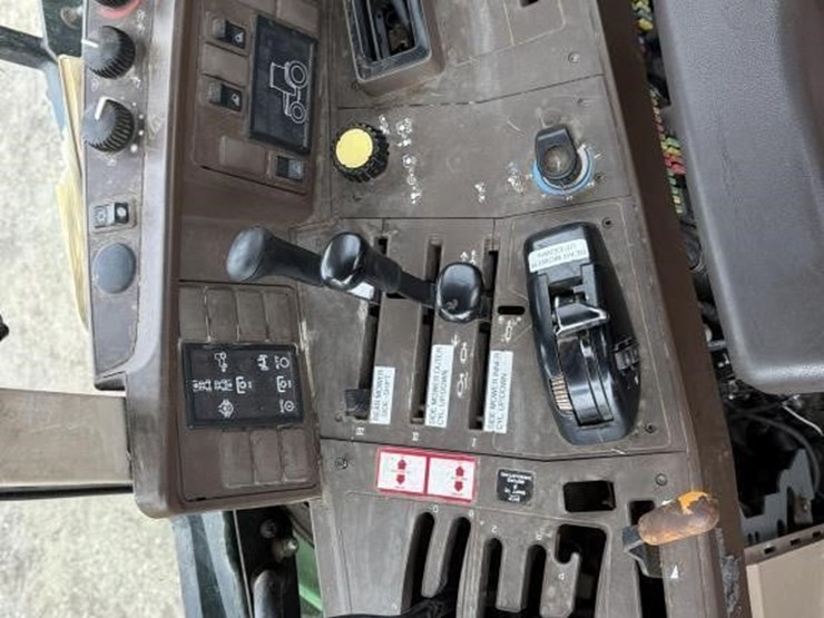 john-deere-6410-image-24