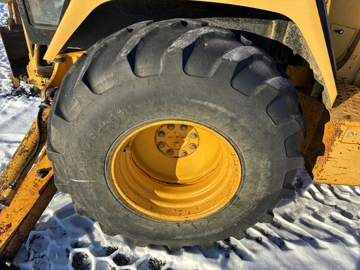 john-deere-310d-image-48