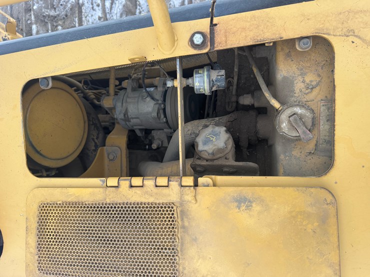 caterpillar-d5g-lgp-image-29