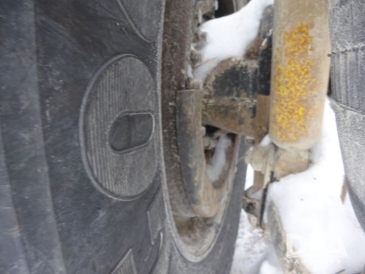 2007-freightliner-columbia-112-image-53