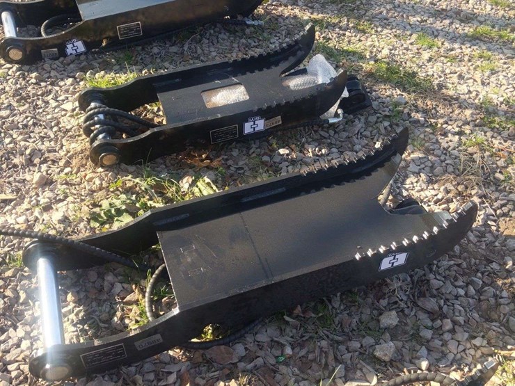 unused-7ton-hydraulic-thumb-clamp-model-#xj7t-image-1