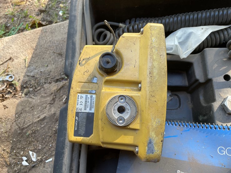 #3731-•-topcon-paver-and-profiler-control-box-image-7