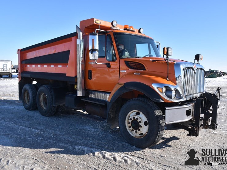 2009-international-7400-image-3