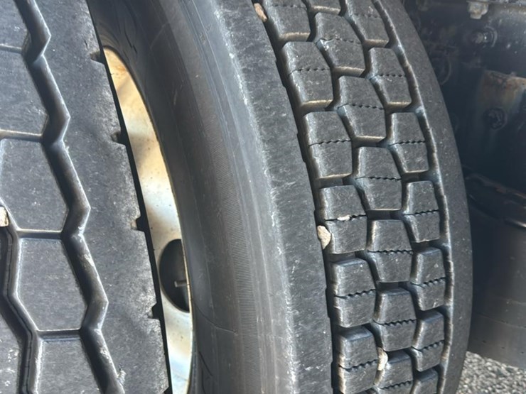 2019-kenworth-t680-image-67