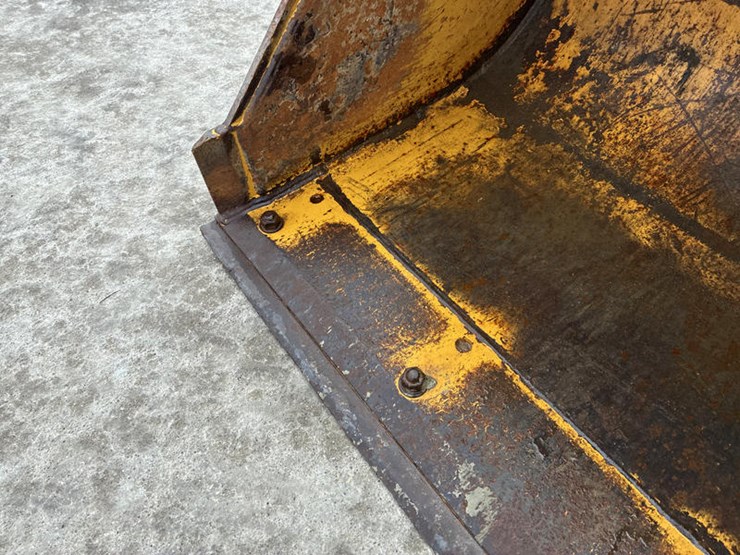 caterpillar-415f2-image-13