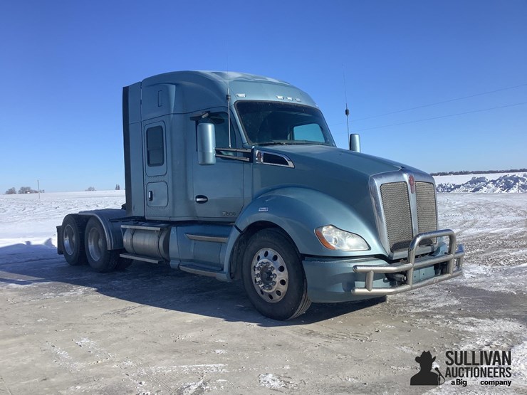 2016-kenworth-t680-image-3
