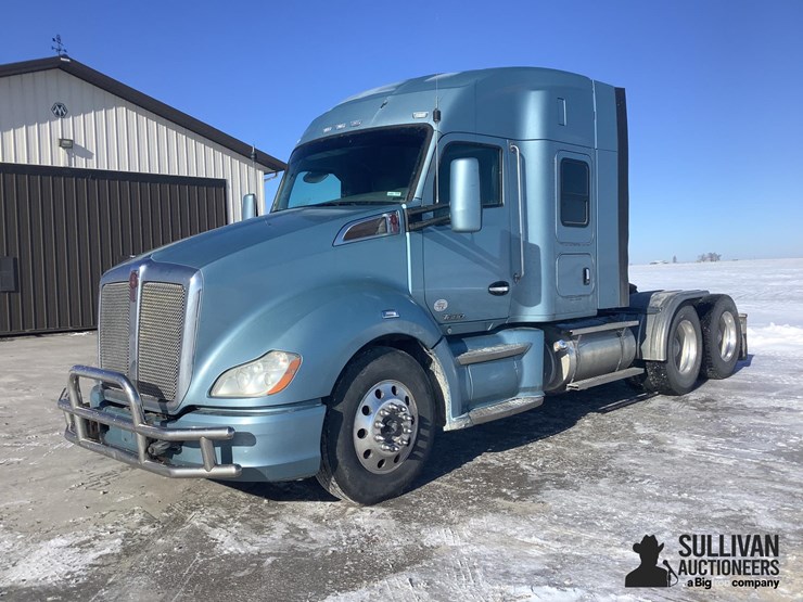 2016-kenworth-t680-image-1