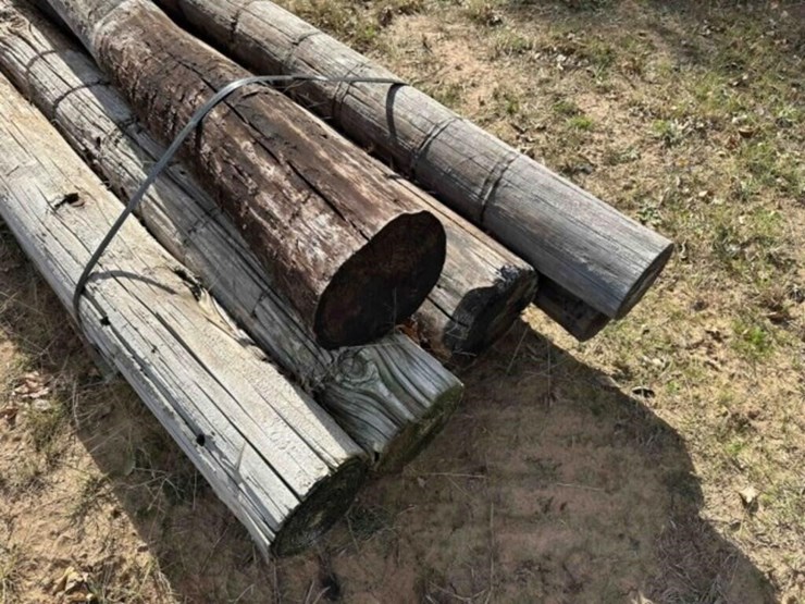 6--wood-line-posts/poles-7’-8’-long-image-4