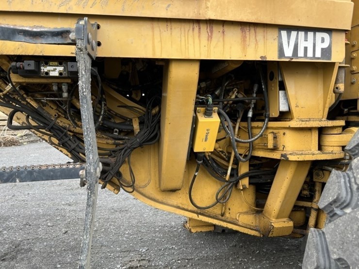 2006-caterpillar-160h-image-42