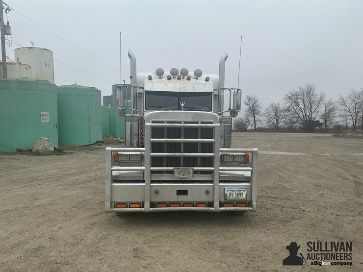 peterbilt-379-image-2