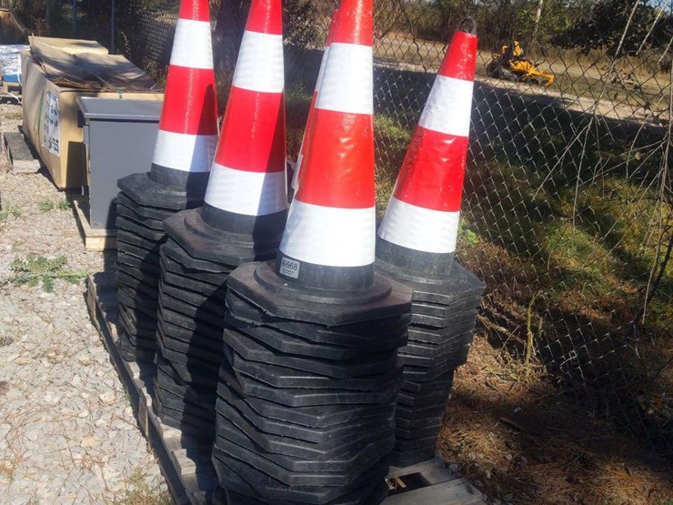 qty-(94)-unused-safety-cones-image-2