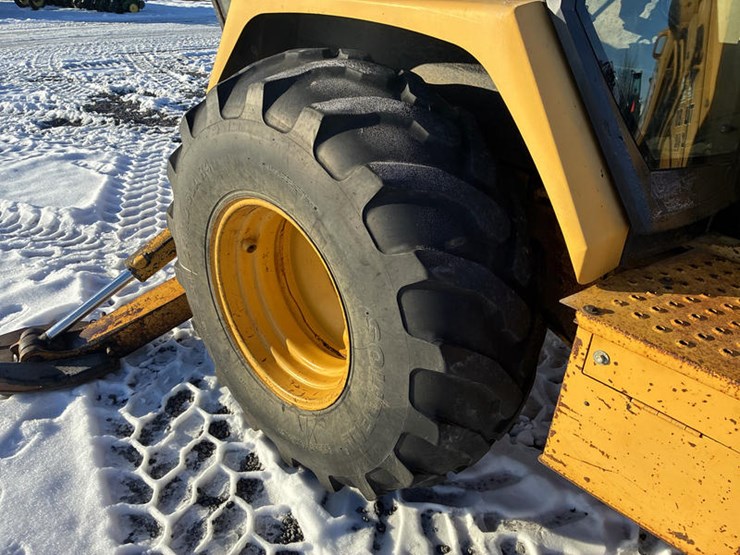 john-deere-310d-image-46