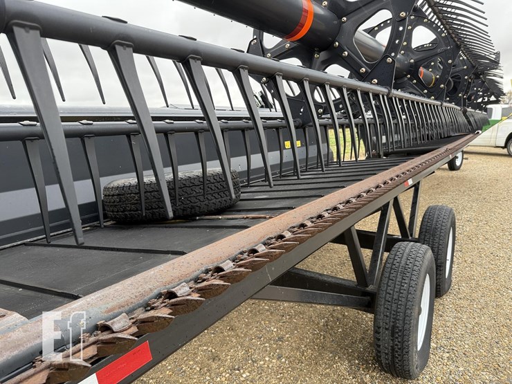 2013-john-deere-435d-image-18