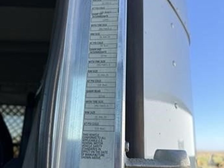 2008-kenworth-t800-image-19