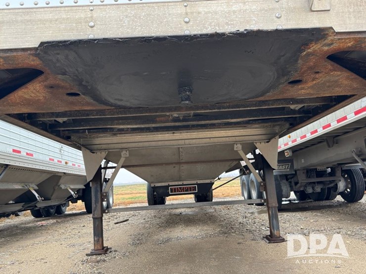 2016-timpte-hopper-bottom-image-8