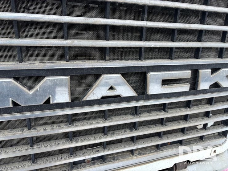 1994-mack-ch613-image-28