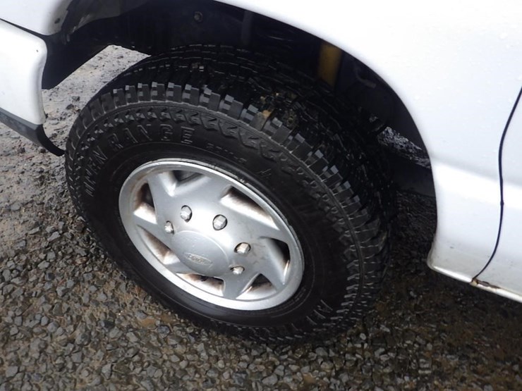 2012-ford-e350-image-30