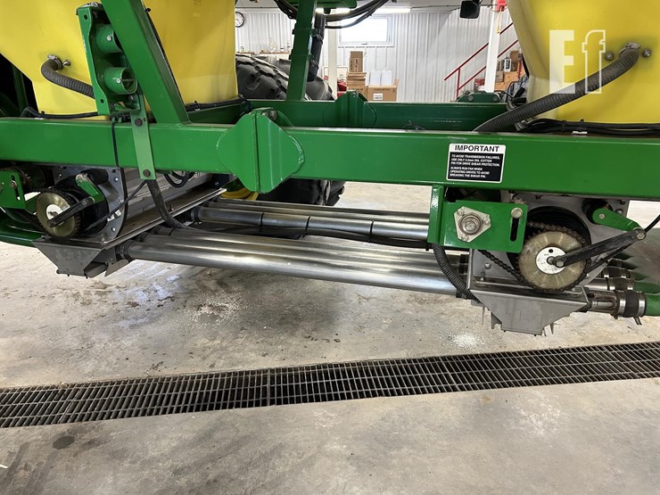 john-deere-1890-image-24