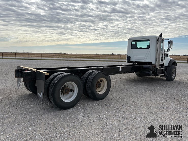 2015-mack-gu433-granite-t/a-cab-&-chassis-image-5