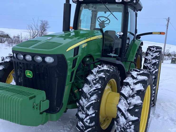 2010-john-deere-8295r-image-4