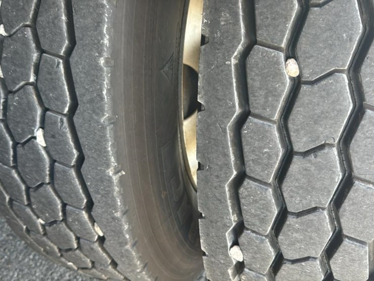 2019-kenworth-t680-image-47