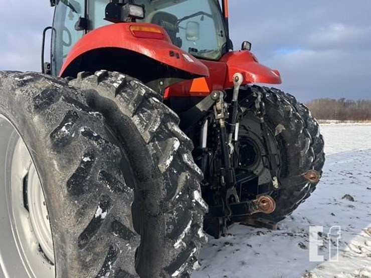 case-ih-magnum-260-image-5