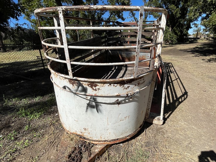 #3671-•-horse/cattle-tandem-axle-trailer-(no-title)-image-11