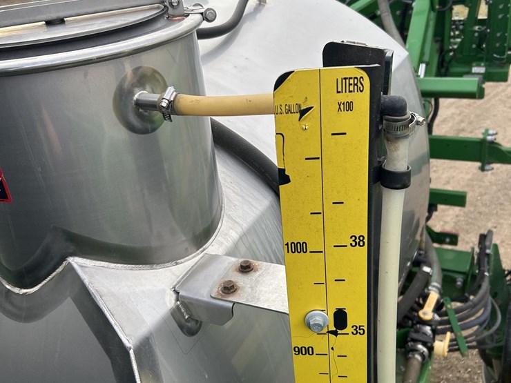 2017-john-deere-r4038-image-56