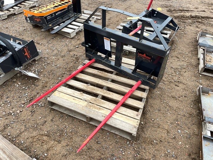 #2067-•-unused-2025-landhonor-skid-steer-bale-spear-attachment-image-1