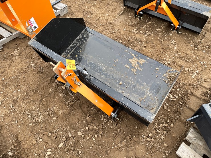 #2094-•-unused-2025-wolverine-trip-scoop-attachment-image-2