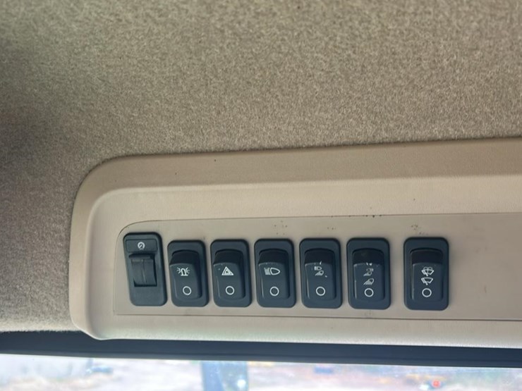 john-deere-cp690-image-64