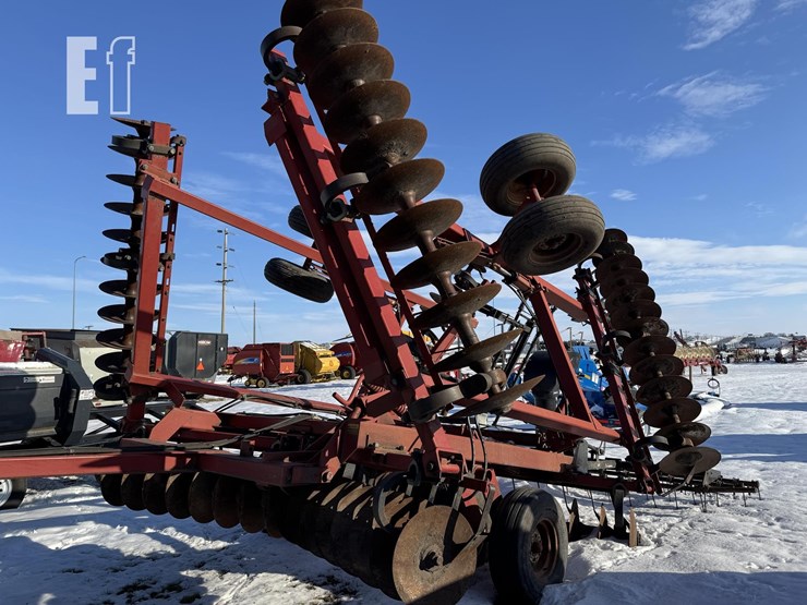 case-ih-3900-image-17