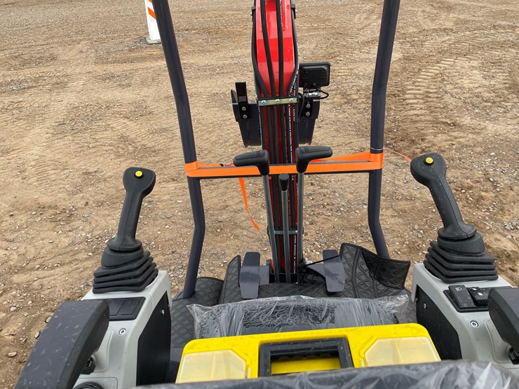 #9224-•-2025-unused-cfg-mini-excavator-image-6